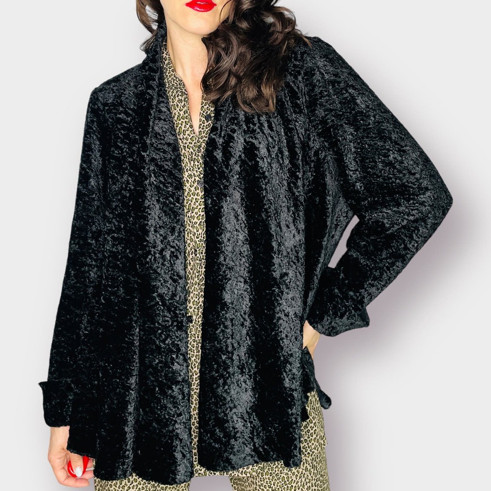 2000s Dressbarn Black Fuzzy Jacket‎